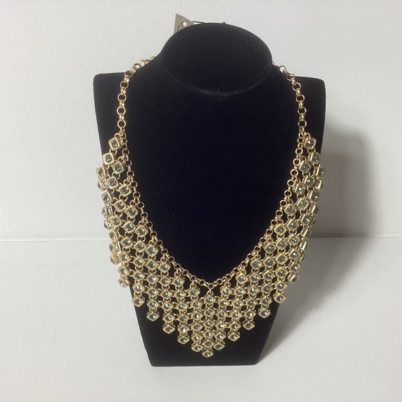 Chico’s Gray Stone and Gold Statement Necklace - Picture 1 of 3